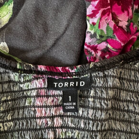 Torrid Babydoll Challis Smocked Cami GRAY FLORAL - size 1X - Picture 5 of 11